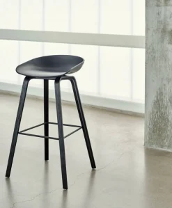 About a Stool 32 High barstol svart ekstativ 2.0 Svart-svart stålstöd