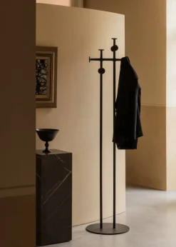Afteroom klädhängare golv Black