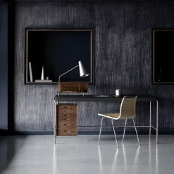 AJ52 Society Table skrivbord Lackad valnöt inkl. belysning 140 cm