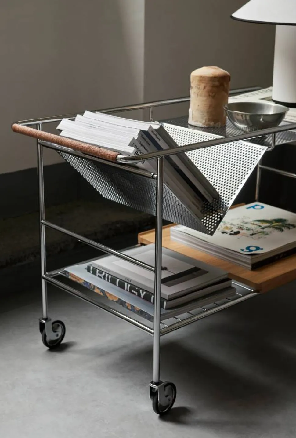 Alima förvaringsvagn lackerad ek Chrome & lacquered oak