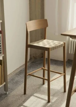 Betty TK15 Bar Chair barstol 75 cm Rökt ek-naturfärgat lin