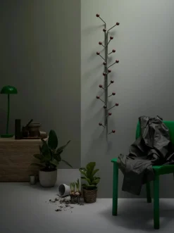 Bill Vertical klädhängare Grön-mörkbrun