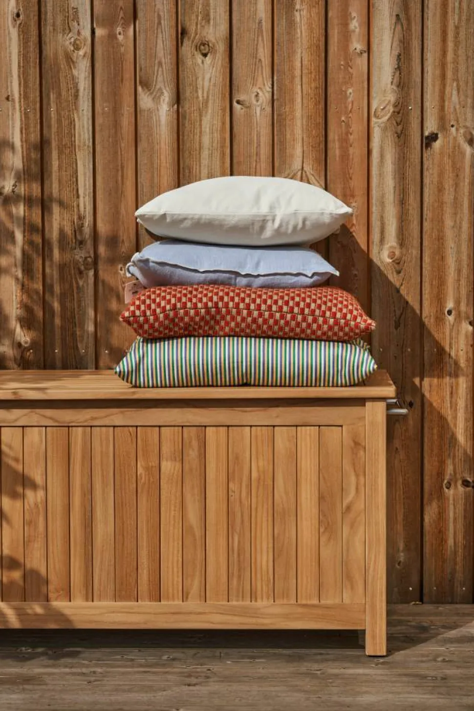 Bjärknäs dynbox med hjul S 130x50x60 cm Teak