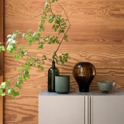 Boss sideboard Lackad ek-3 dörrar-stenskiva-ek