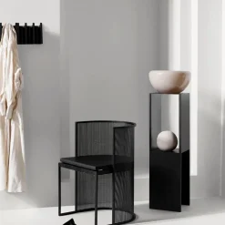 Column klädhängare Oak black lacquered