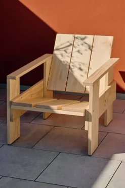 Crate loungestol lackad furu Natural