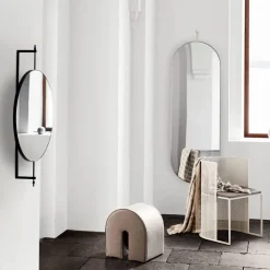 Curved sittpuff Läder black