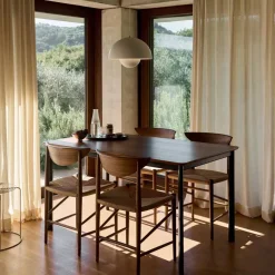 Drip HW115 matbord 83x143 cm Black frame-clear lacq. walnut