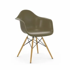 Eames Fiberglass Armchair DAW karmstol raw umber lönnben
