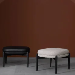 Embrace ottoman ekben läder vintage cognac lackad