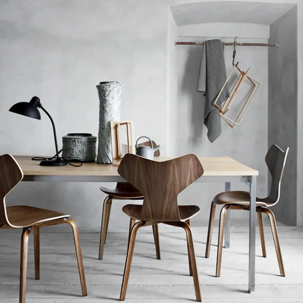 Grand Prix 4130 stol Lacquered oak