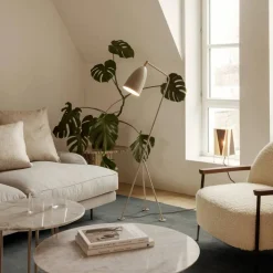 IOI soffbord White carrara marble-ø70-krom