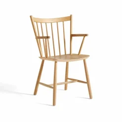 J42 karmstol Lacquered oak