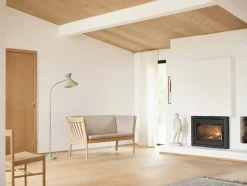J149 soffa Läder cognac-lackerad ek 3-sits
