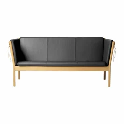 J149 soffa Tyg svart-lackerad ek 3-sits