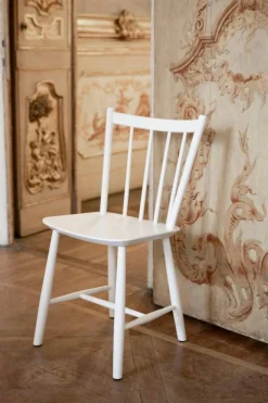 J41 stol Sage lacquered beech