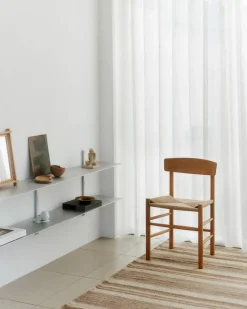 J39 stol Vintage lacquered-flätad natur