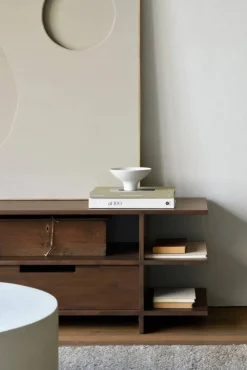 Kabuki mediabänk Mörkbetsad teak