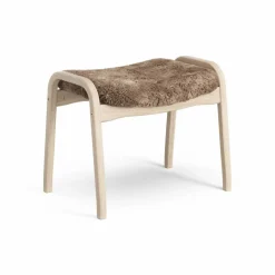 Lamino fotpall vitpigmenterad ek/fårskinn Sahara (nougatbrun)