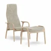 Lamino fåtölj och fotpall lackad bok/fårskinn Moonlight (beige)