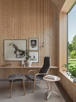 Lamino fåtölj och fotpall oljad ek/fårskinn Scandinavian Grey (grå)
