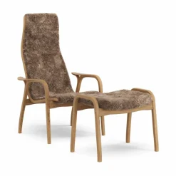 Lamino fåtölj och fotpall oljad ek/fårskinn Sahara (nougatbrun)