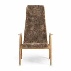 Lamino fåtölj oljad ek/fårskinn Sahara (nougatbrun)
