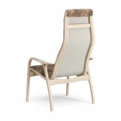 Lamino fåtölj vitpigmenterad ek/fårskinn Sahara (nougatbrun)