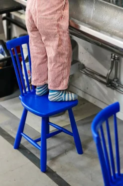 Lilla Åland barnstol björk 33 cm Svenssons blå