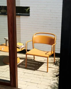 Linear Steel loungefåtölj Burnt orange