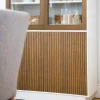 Line vitrinskåp walnut/black 2+2dörrar+3+1hyllor svarta metallben