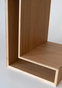 L-shelf vägghylla Ek 30x38x29 cm