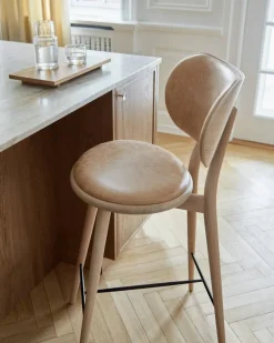 Mater High Stool Backrest barstol låg läder natural mattlackat ekstativ