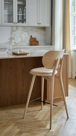 Mater High Stool Backrest barstol låg läder natural mattlackat ekstativ