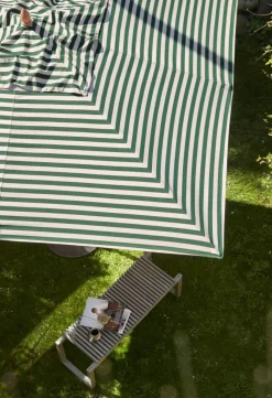 Messina parasoll Light apricot/dark green 300x300 cm