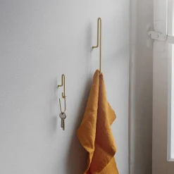 Moebe Wall hook large Matt guld