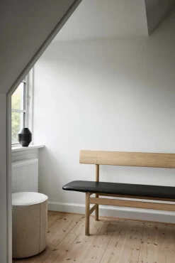 Mogensen 3171 bänk Såpad ek-läder omni 301 black