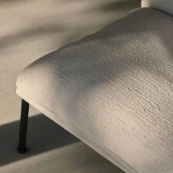 Muno LN16 High back loungefåtölj Warm black-Cifrado 0221