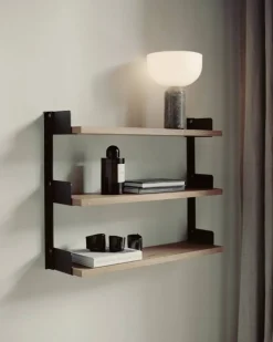 New Works Tea Shelf vägghängd hylla 46x62 5 cm Valnöt