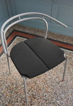 NOVO stolsdyna Black