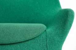 O2 Lounge Chair fåtölj Soft green-svartlackerad stål
