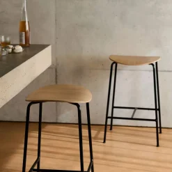 Pavilion AV38 barpall 79 cm Black-lacquered oak