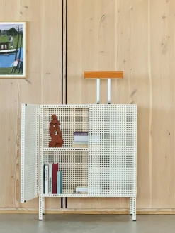 Perforated Cabinet skåp medium Eggshell