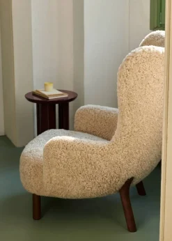 Petra VB3 High fåtölj Oljad valnöt-Sheepskin Moonlight