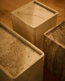 Pietra sidobord 33x33x40 cm Neutral white travertine