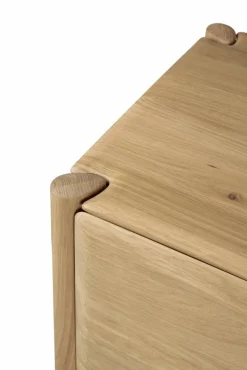 PI mediabänk Ek 242 cm