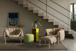Puffy loungefåtölj Eggshell-cream