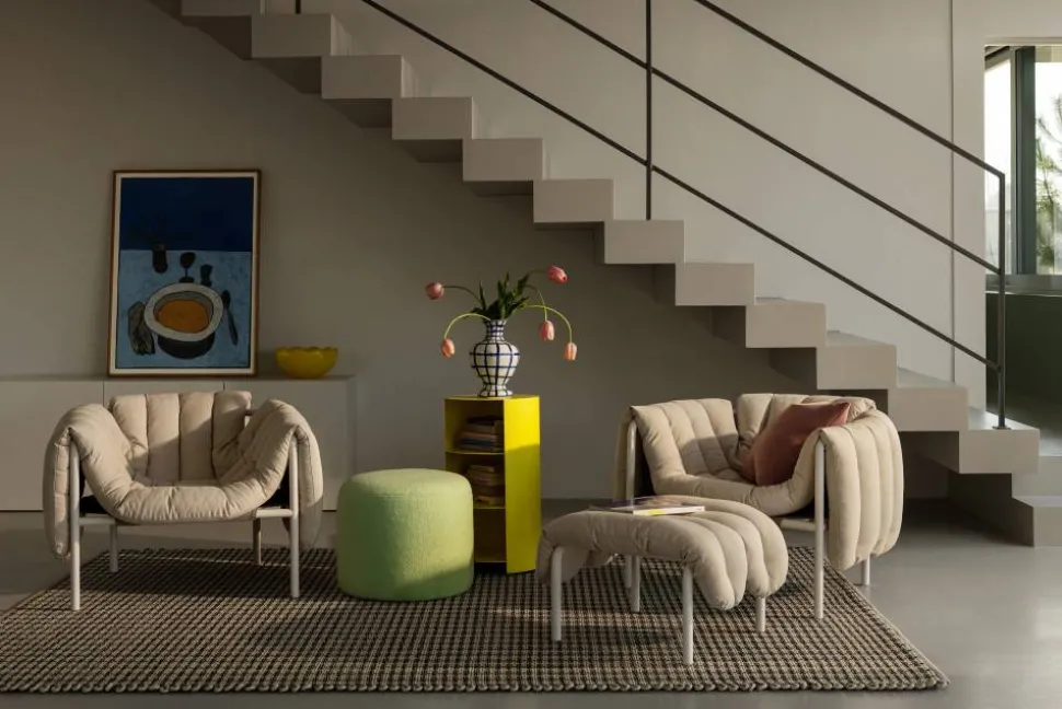 Puffy loungefåtölj Eggshell-cream