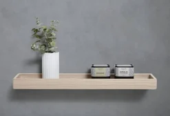 Shelf 11 vägghylla 44 cm Lacquered oak