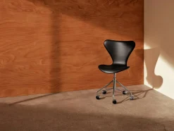 Sjuan 3117 helklädd kontorsstol mjuka hjul Essential black leather-chrome